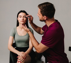eyelid surgery Liverpool